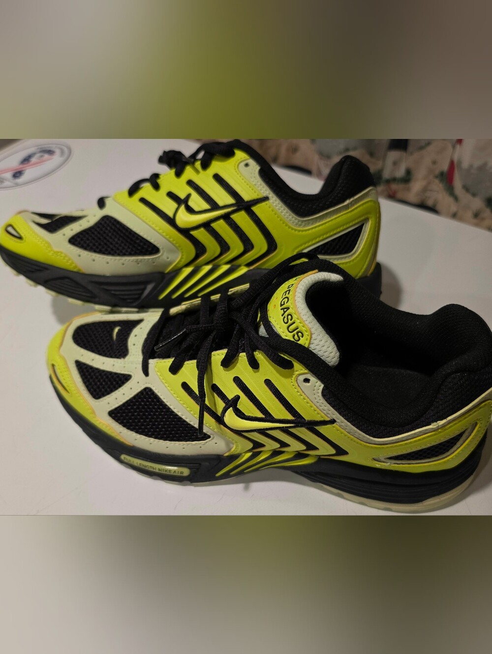 Nike Air Pegasus 2K5 "Volt" & Black (HQ5403-700) Mens 9.5